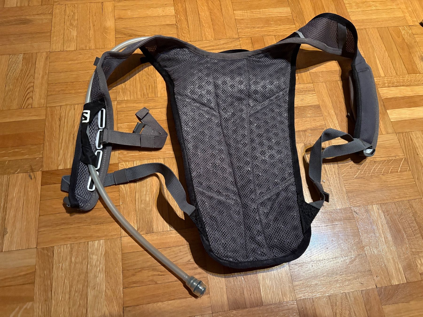 Salomon Zaini: Salomon AGILE 2 SET BLACK/IRON/White Rucksack – Nuovo e nell'imballaggio originale da Genève venduto da sunandwind 3