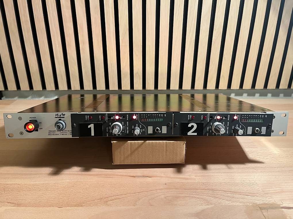 Equalizzatori: Studer 900 - Dual Mic Pre Custom – Usato da Wetzikon ZH venduto da fissibesch