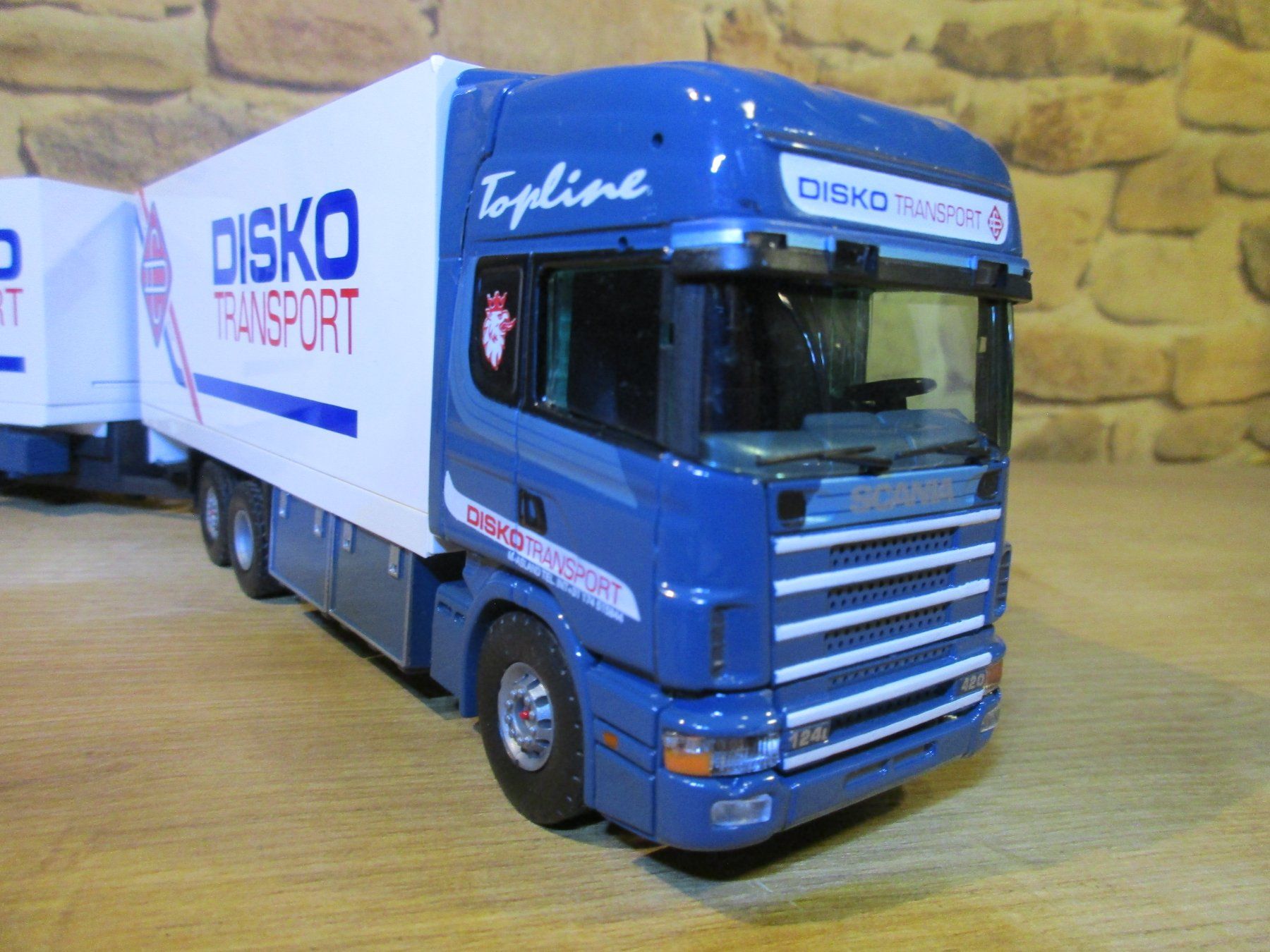 Tekno Kit di modellismo & Modellini statici: Tekno 1:50  Scania 124  Disko – Usato da Ennetmoos venduto da Truckdiver 6