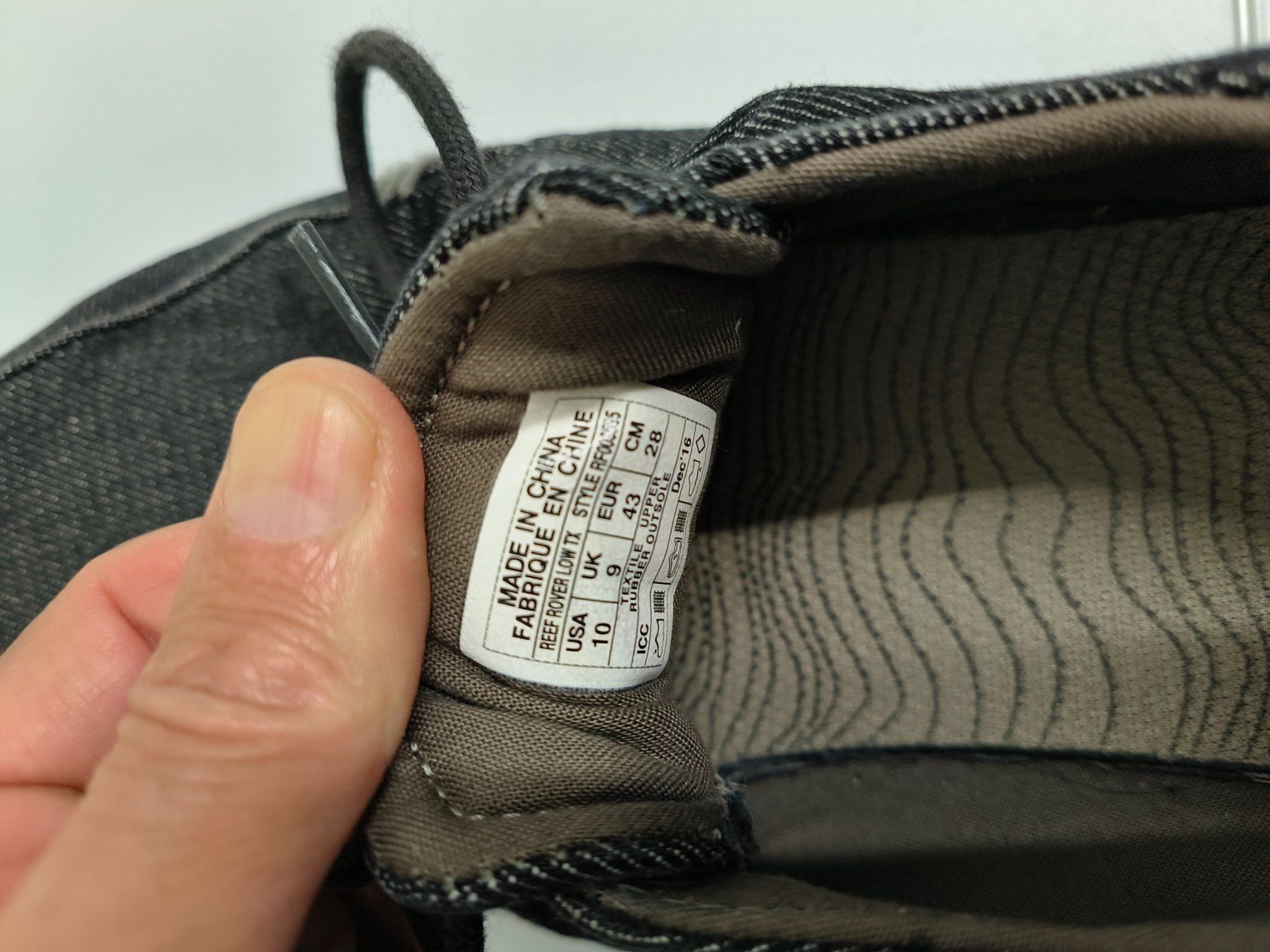 Scarpe da uomo: Neuwertige Reef Schuhe Gr.43 – Usato da Steinhausen venduto da surfero 4