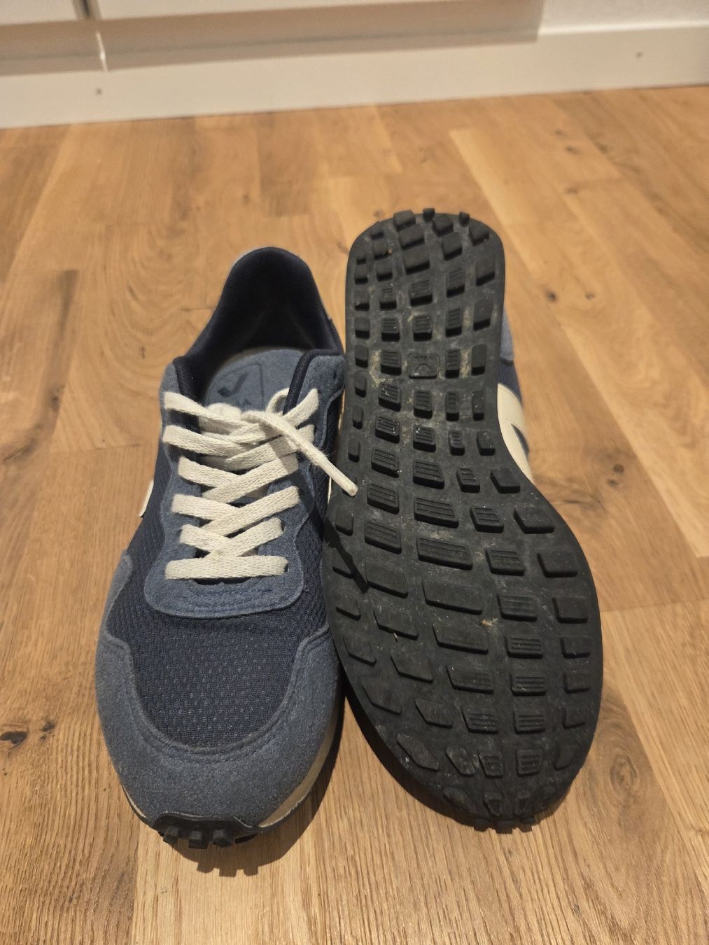 Veja Damenschuhe: Veja Sneaker blau weiss – Gebraucht aus Kippel von nosei29 2