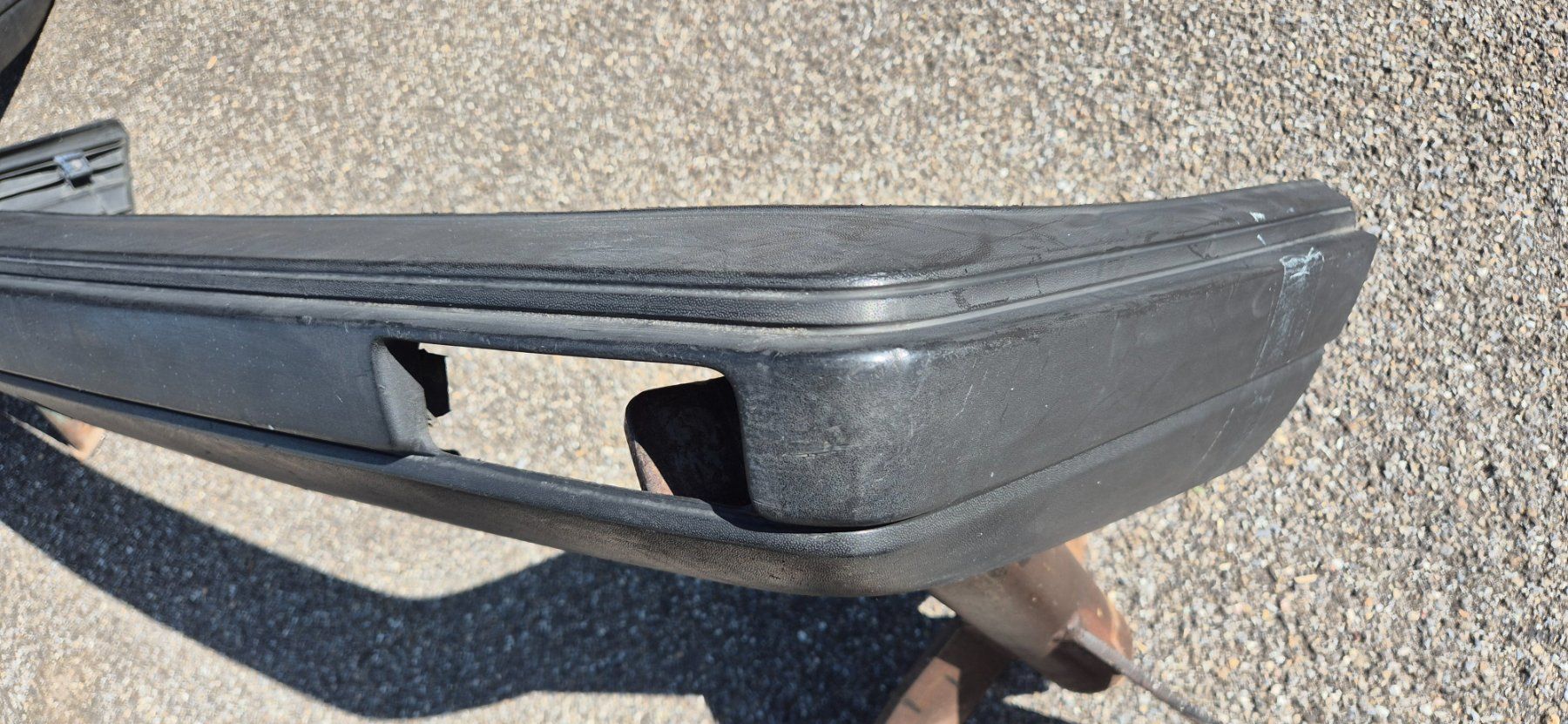 Volkswagen Alle Autoersatzteile: Golf 1 GTI Stossstangen Haut vorne, original. – Gebraucht aus Riggisberg von Mahali04 2