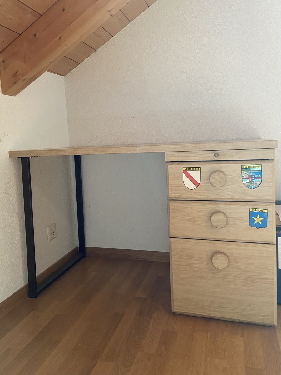 Bureaux: Schreibtisch – D'occasion à Wilderswil par rottenmeier4 1