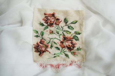 Antike Petit-Point Stickerei Beutel Rosen Handarbeit 19. Jh.