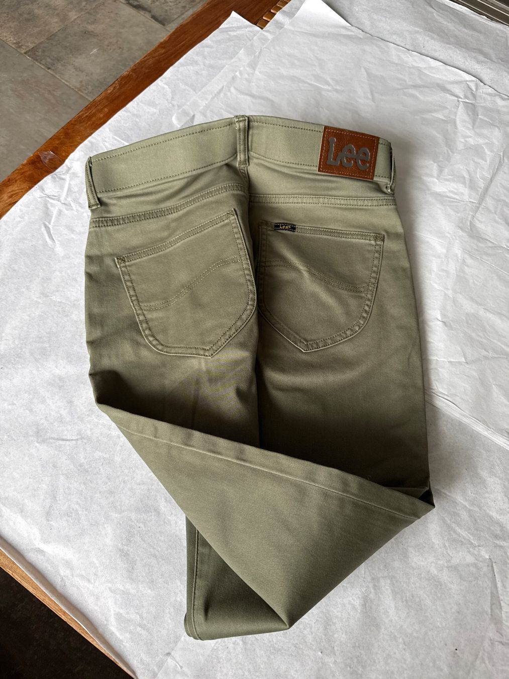 Lee Pantaloni: Pantalon Lee vert olive Slim – Nuovo e nell'imballaggio originale da Vuisternens-Romont venduto da gol_xp6p 4