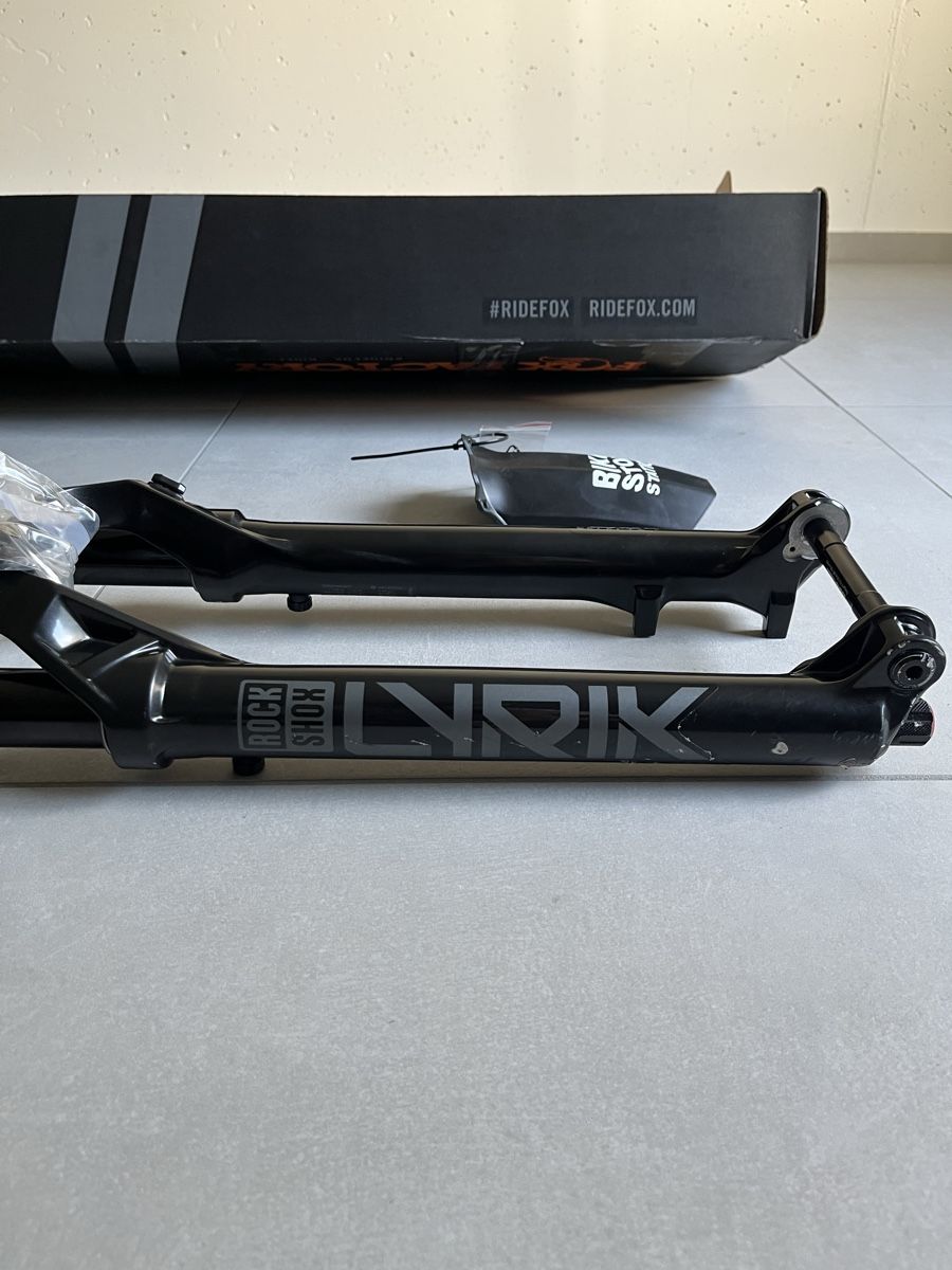 Rockshox Pezzi di ricambio: Rock Shox Lyric Select + – Nuovo (secondo la descrizione) da Glarus venduto da tim_2000