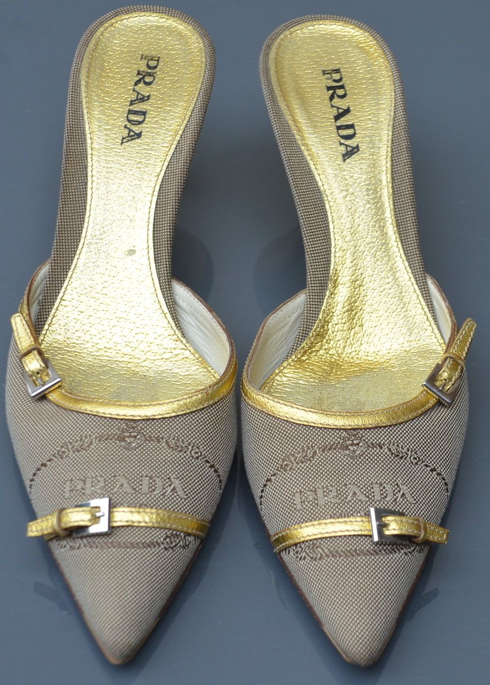 Prada Scarpe da donna: Prada Schuhe / chaussures .39 – Usato da Collonges venduto da arashee