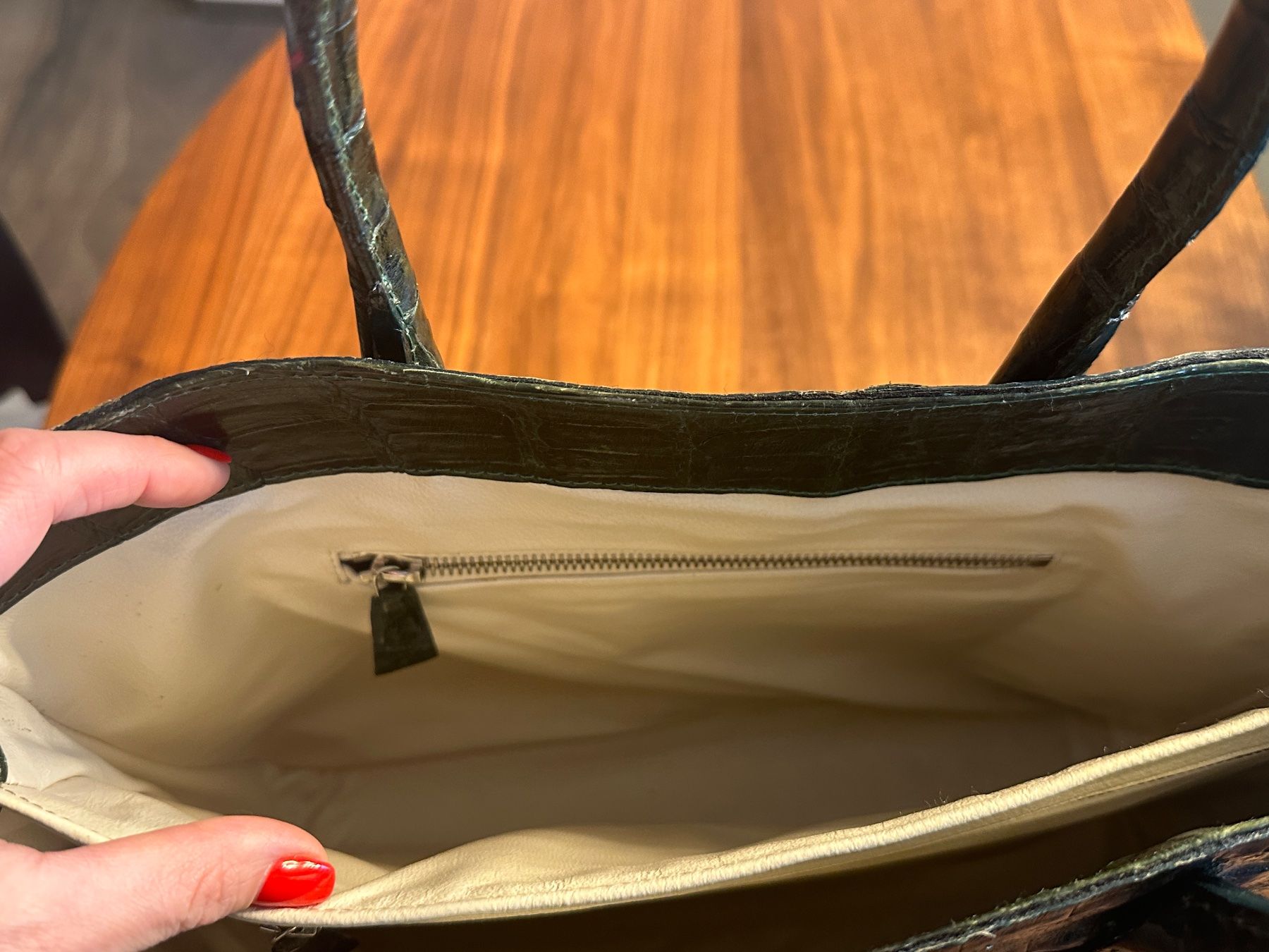 Borse da donna: Leder Handtasche aus Krokodil – Usato da Horgen venduto da Auction-Kings 6