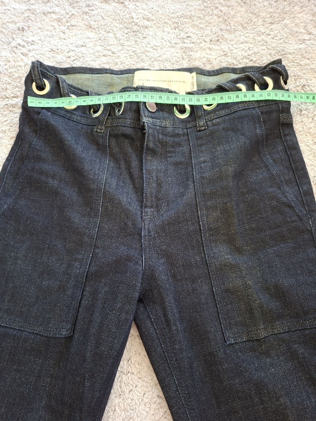 Victoria Beckham Jeans: Victoria Beckham Jean taille 27  à œillets – Usato da Renens VD venduto da ser_j2fn 6