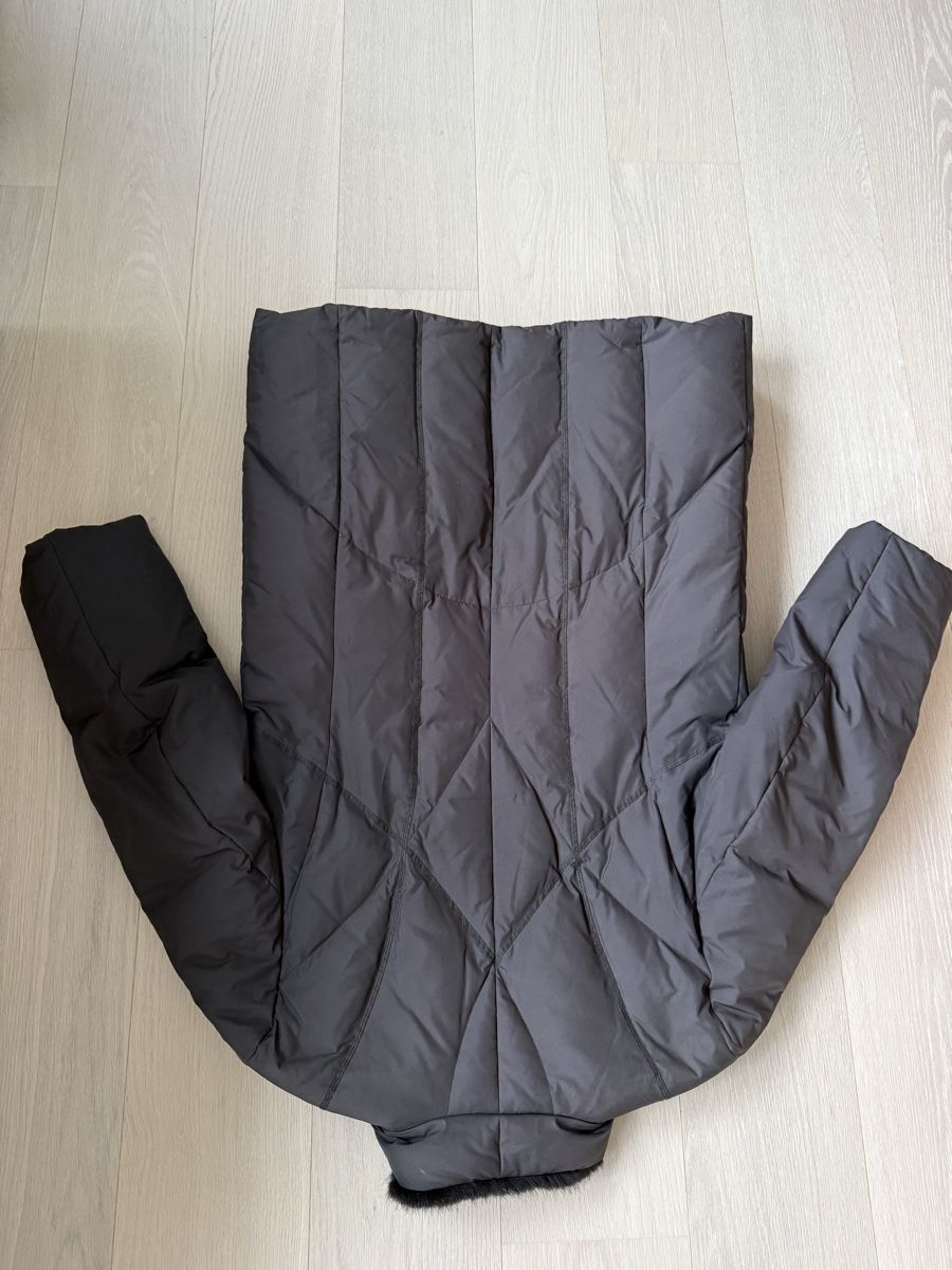 Manteaux: Jobis Daune Winterjacke Grösse 44  – D'occasion à Neuhausen par DELY 4