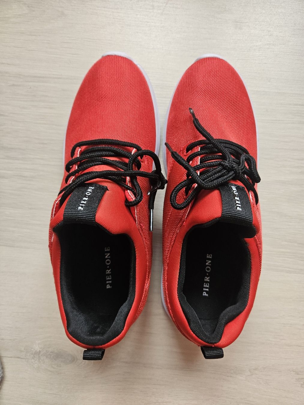 Scarpe da donna: NEUE Pier One Sneaker, Rot, Grösse 38 – Nuovo (secondo la descrizione) da Steckborn venduto da suz_v2v6 5