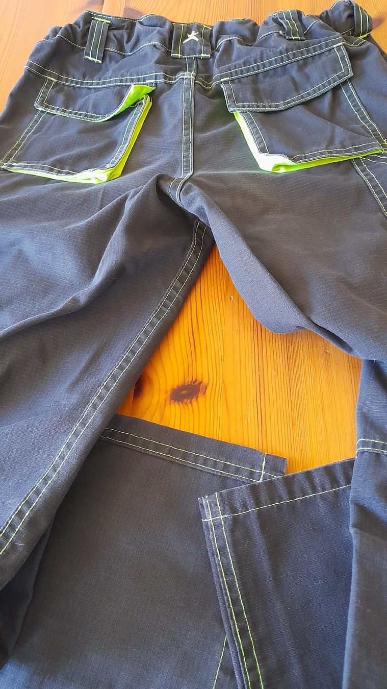 Pantaloni: Arbeitshose 152- 158 von Urech – Usato da Nesslau venduto da Churfirsten08 1