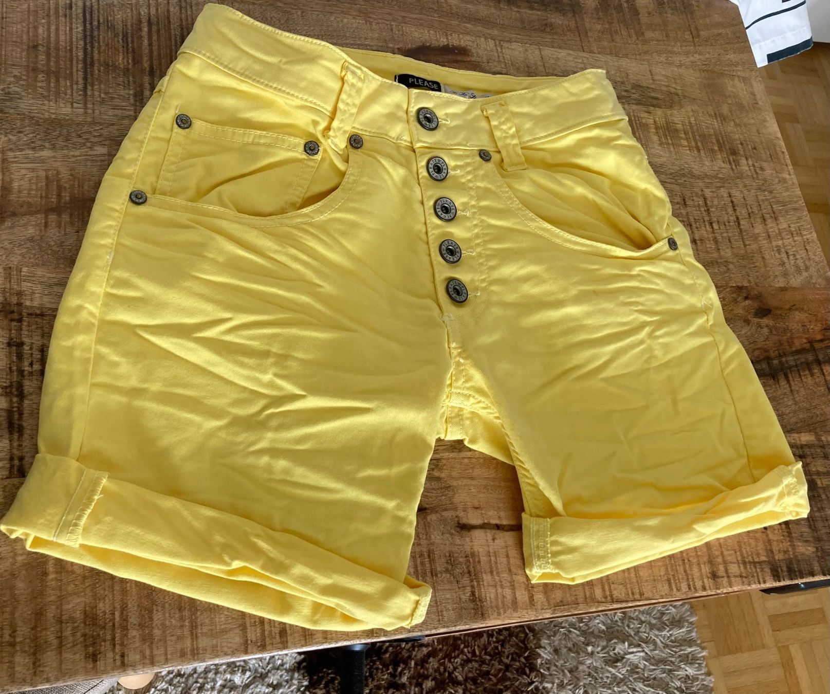 Please Jeans Pantaloni: Anouk Please Shorts – Nuovo (secondo la descrizione) da Ostermundigen venduto da palmen70