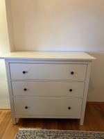 Großer Ikea Schrank hemnes