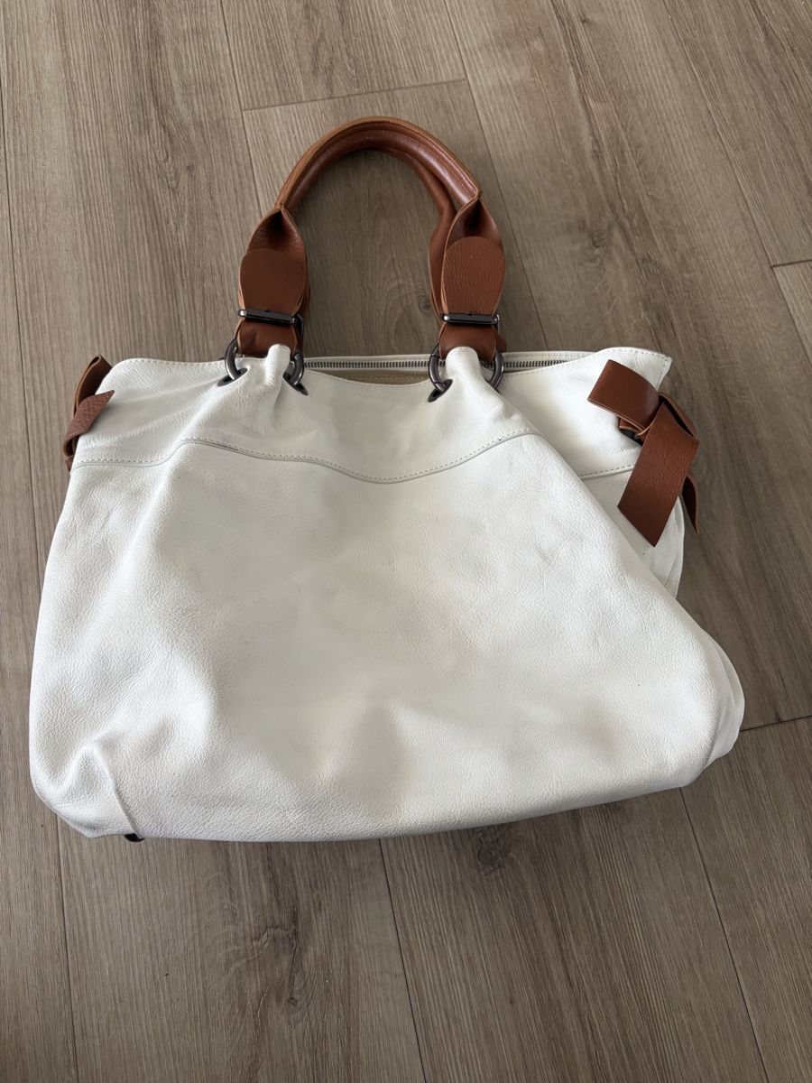 Miu Miu Borse da donna: Mittelgrosse Miu Miu HandTasche – Nuovo (secondo la descrizione) da Othmarsingen venduto da Oeunlu 2
