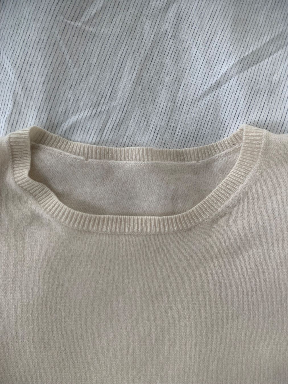 Maglioni & Felpe: Kaschmirpullover 100% in Creme Gr. S – Usato da Edlibach venduto da second_hand 3