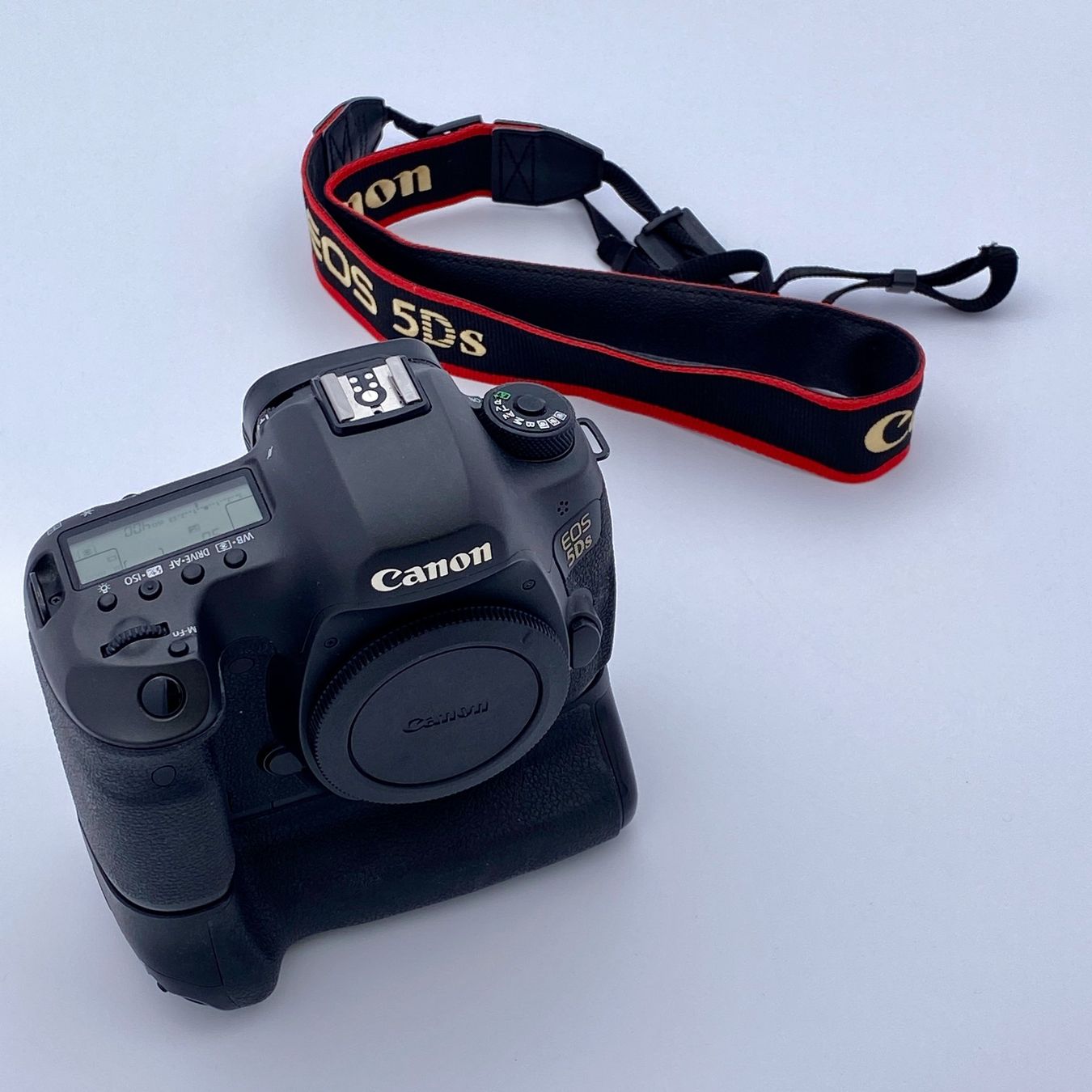 Canon Fotocamera: Canon EOS 5DS + Battery-Grip + Zubehör – Usato da Suhr venduto da fmgiger 2
