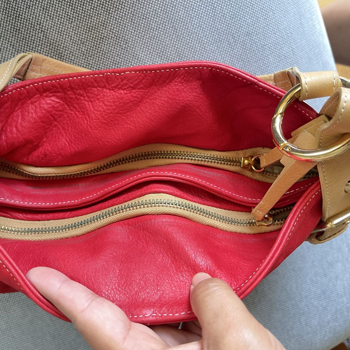Taschen für Damen: Wunderschöne Schulter Tasche aus Leder - Rot & Beige – Gebraucht aus Bern von dek_7bjd 4