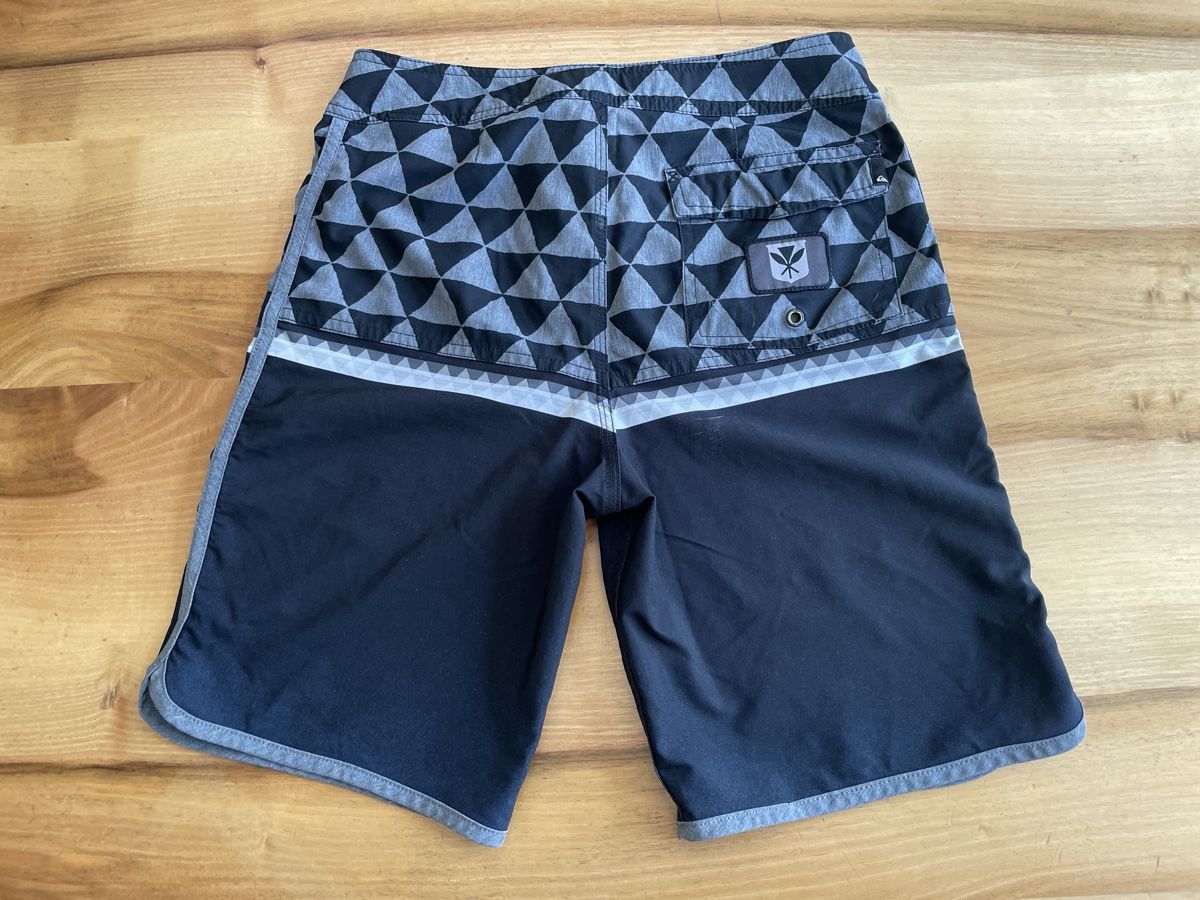 Quiksilver Pantaloni: Quiksilver Boardshorts, Gr. 26, Jugendliche – Usato da Thalwil venduto da aponiko 2