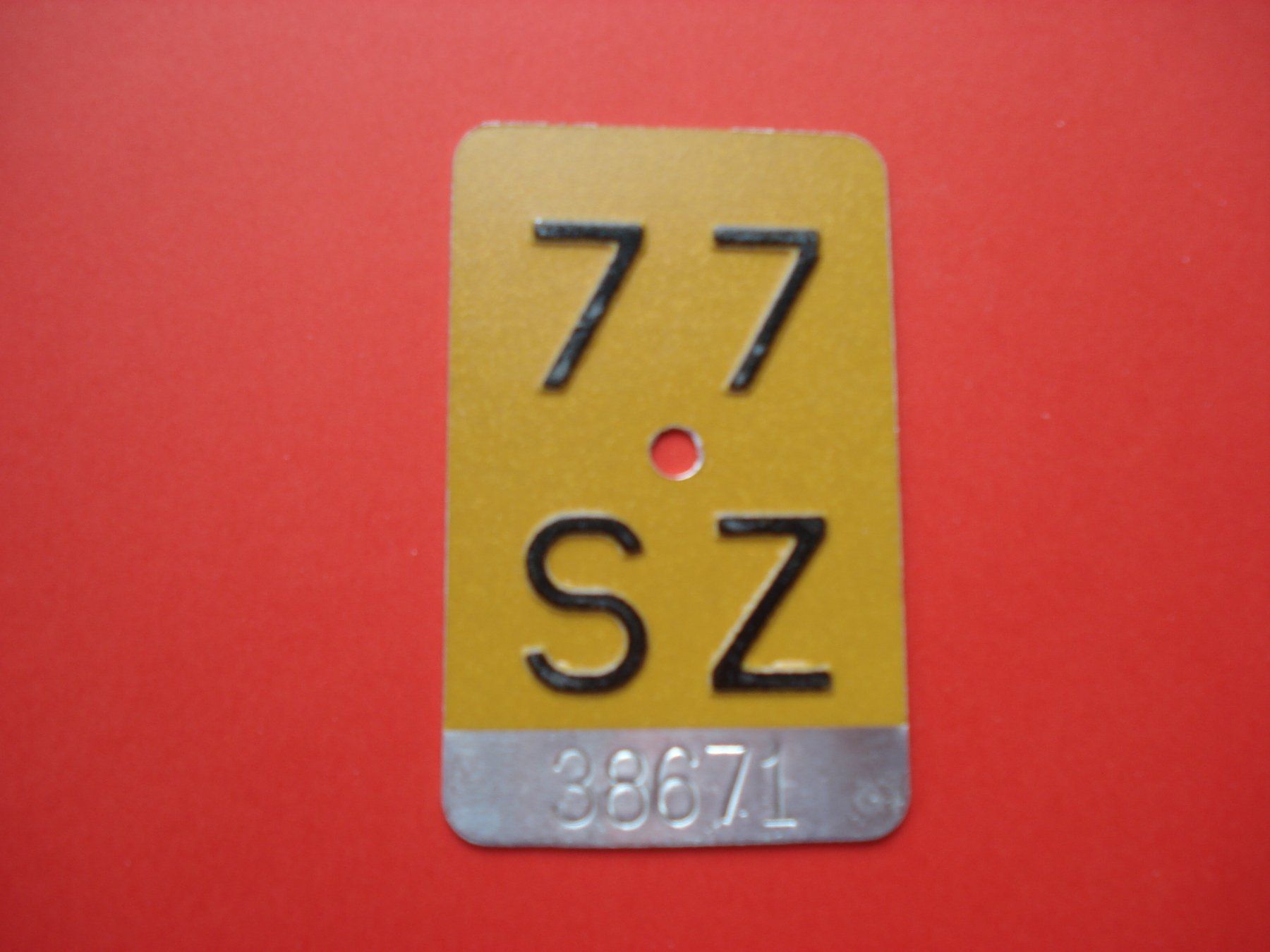 Schilder: Mofanummer SZ 77 – Gebraucht aus Root von vil_k76z