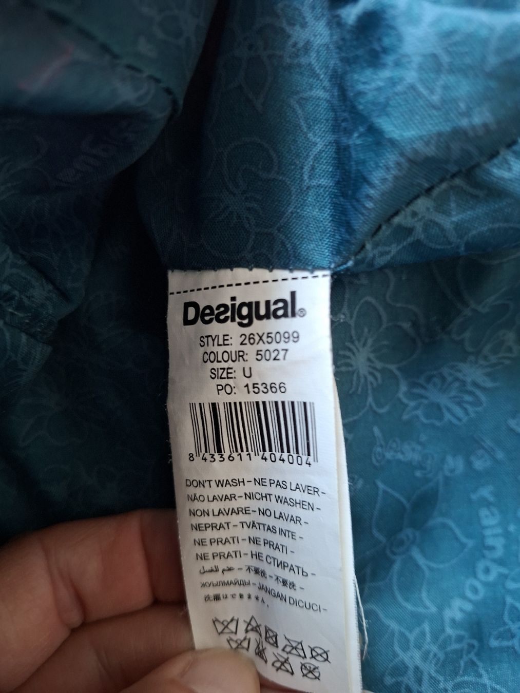 Desigual Sacs femmes: Desigual Tasche multicolour Patchwork guter Zustand – D'occasion à Klingnau par vollmond36 6