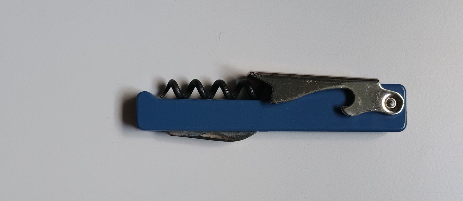 Apribottiglie & Tappi per chiusura: Korkenzieher blau – Usato da Rothrist venduto da GIWALD 1