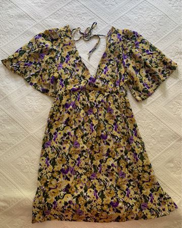 Sommerkleid mit Blumenmuster, neu