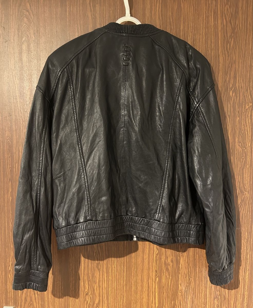 Giacche: schwarze Bomber-Lederjacke Damen (M) – Usato da Spiez venduto da gerybeo 1
