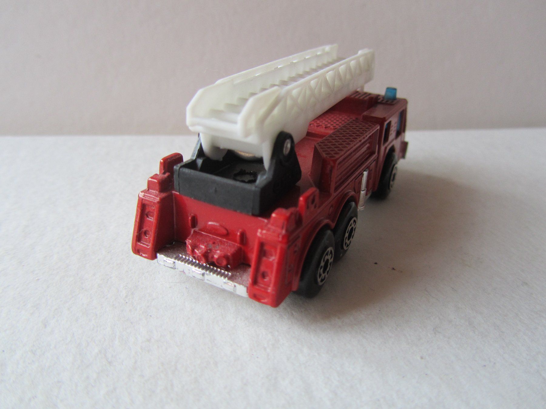 Matchbox Voitures modèles: Fire Engine, Matchbox Macau, unbespielt – D'occasion à Weiningen ZH par dietsch57 3