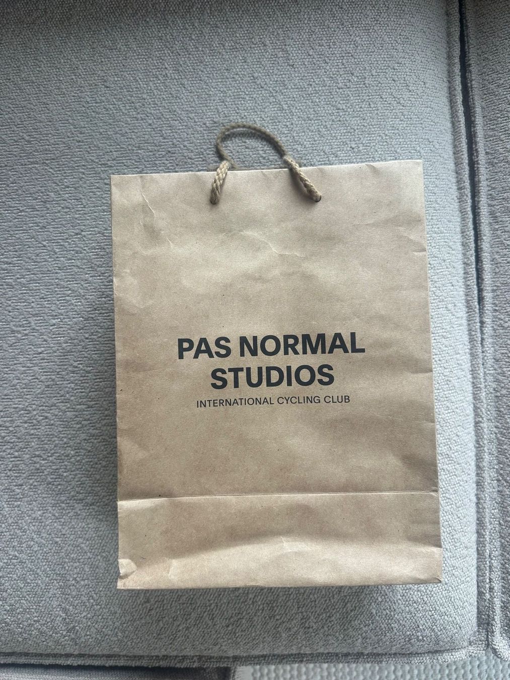 Pas Normal Studios Pantalons: Off-Race Pants, Size L, Pas Normal Studios - unisex – Neuf avec emballage d'origine à Thun par fizzy200 4