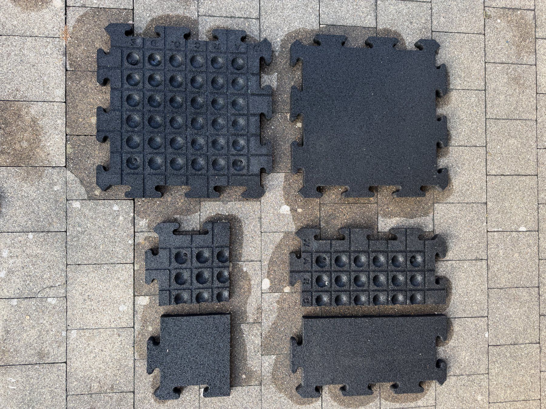Tappetini fitness: Fallschutz-Puzzlematte – Usato da Oberentfelden venduto da KusiOberentfelden