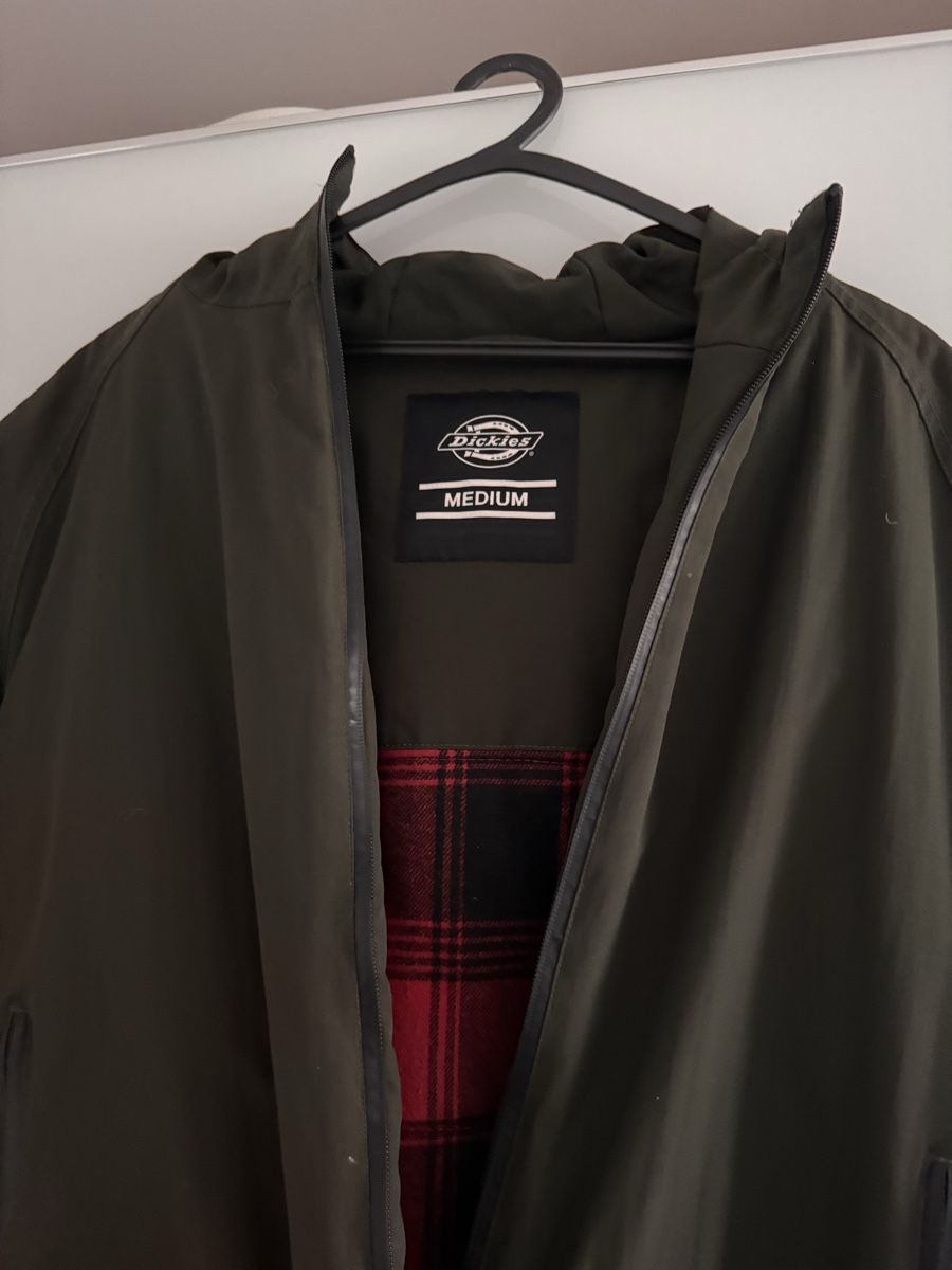 Dickies Giacche: Dickies Men's Jacket Size M, Green, With Hood – Usato da Seewen SZ venduto da moi_6ffk