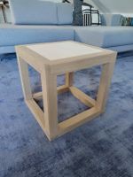 Sofatisch / Hocker in Würfelform