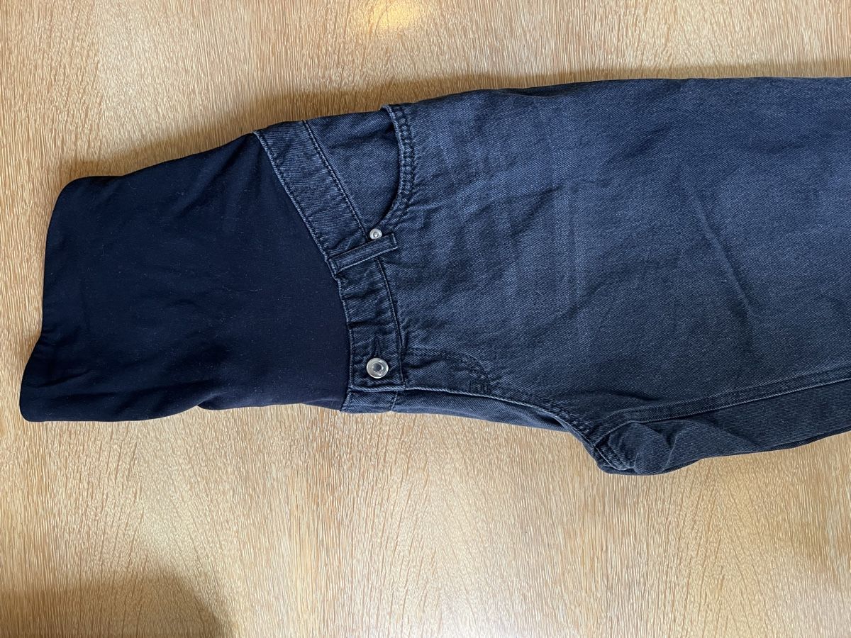 H&M Jeans: Mama Jeans M schwarz, Umstandsmode – Usato da zürich venduto da Nana11 1