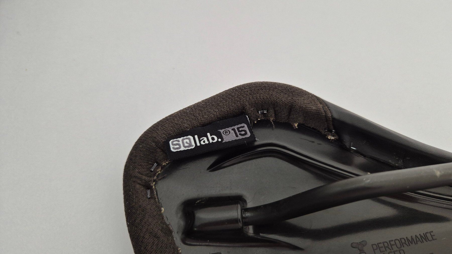 Ersatzteile: Sattel SQlab 611 Ergowave 14cm schwarz Carbon – Gebraucht aus Freienbach von Sector1 3
