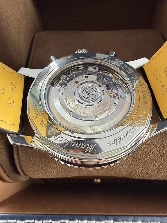 Breitling Uhren: Breitling Navitimer B01 46 – Gebraucht aus Zürich von timeio-swapwatch 8
