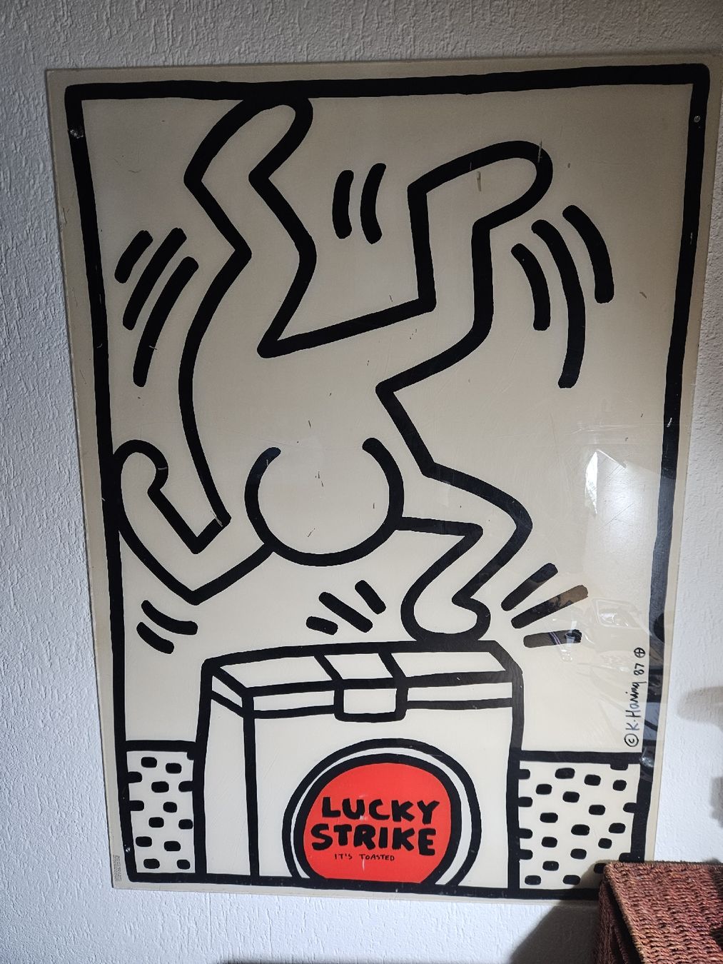 Vintage Plexiglas-Schild, Keith Haring x Lucky Strike (Gebraucht) in ...