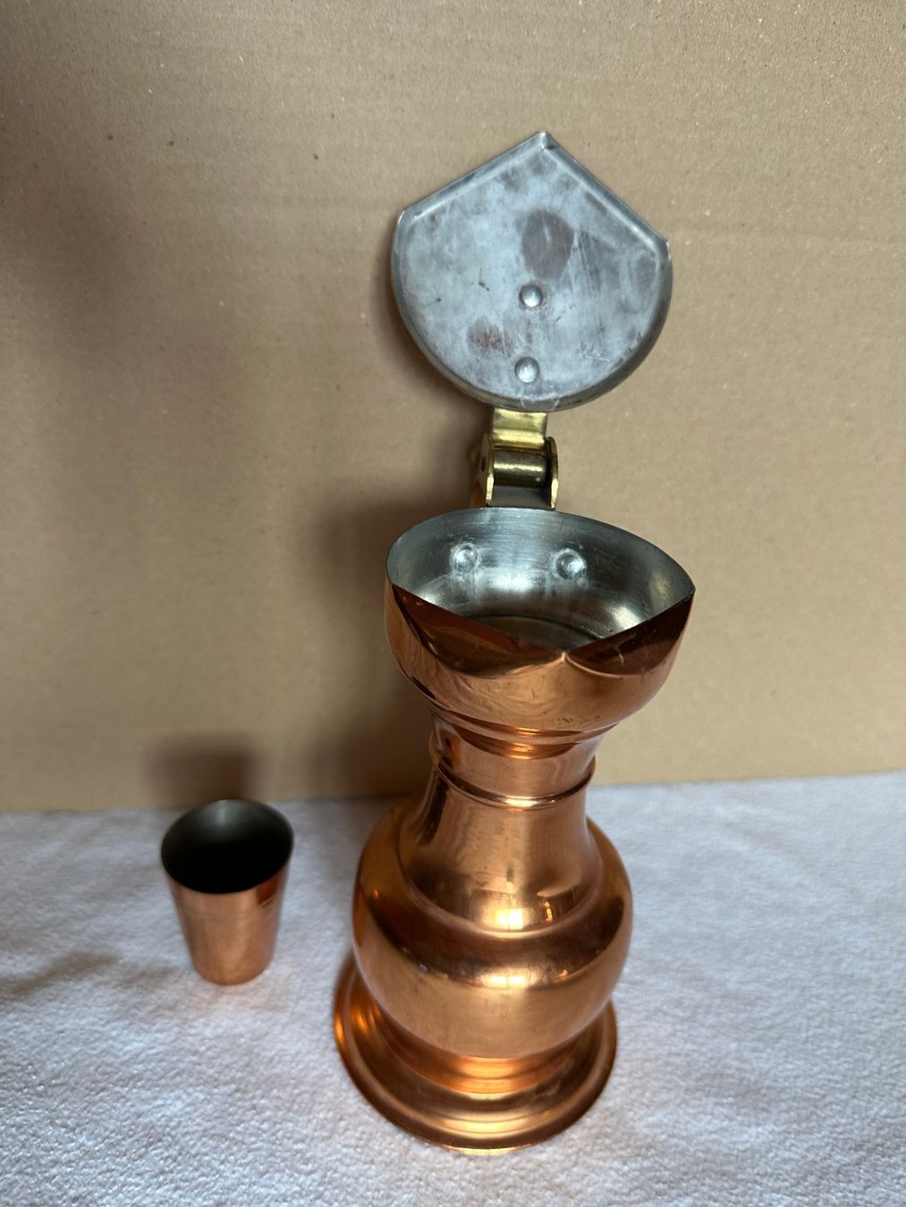 Caraffe: Pichet et gobelet en cuivre Egro – Usato da Ste-Croix venduto da BuffetSC 3