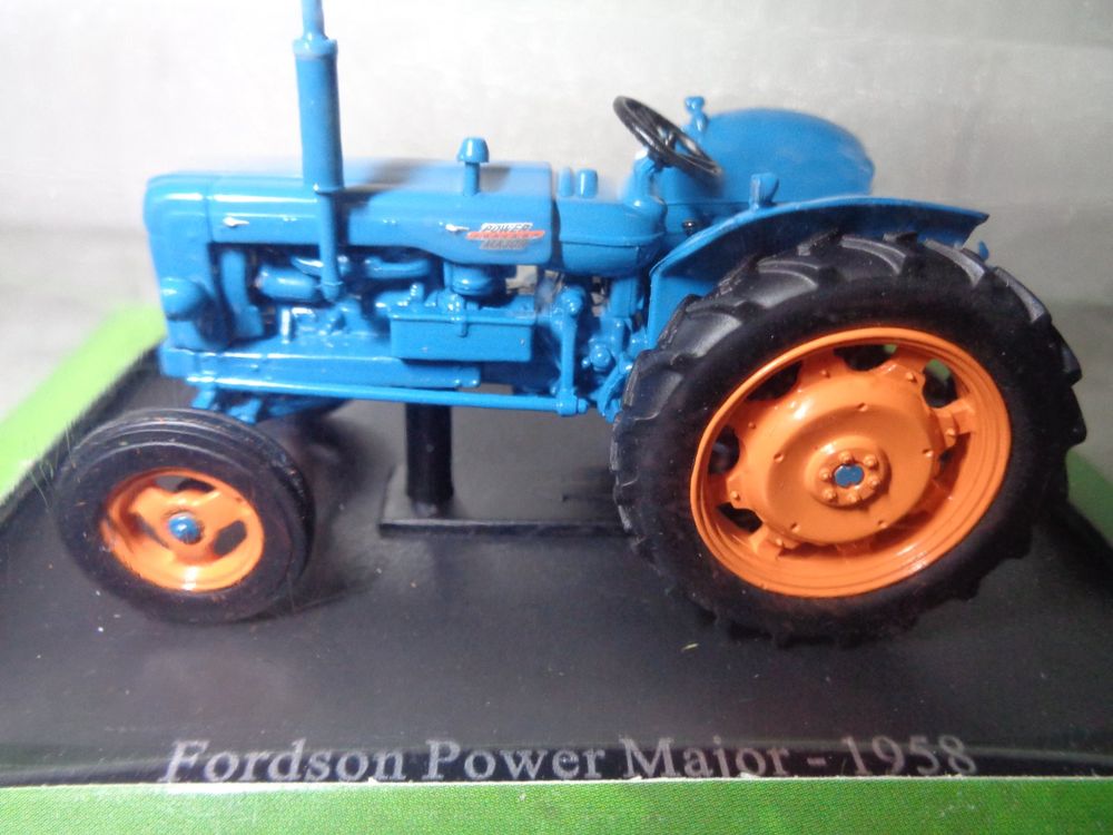 Tracteur Miniature UH 1/16 Fordson Power Major 1958 Bleu/orange - Modèle 2640