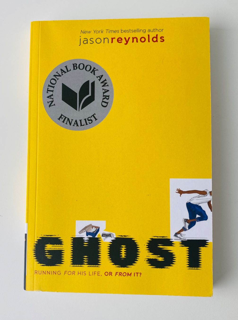 Libri: Ghost. Jason Reynolds. Buch. "NEU" – Nuovo e nell'imballaggio originale da Mellingen venduto da Lapequenita