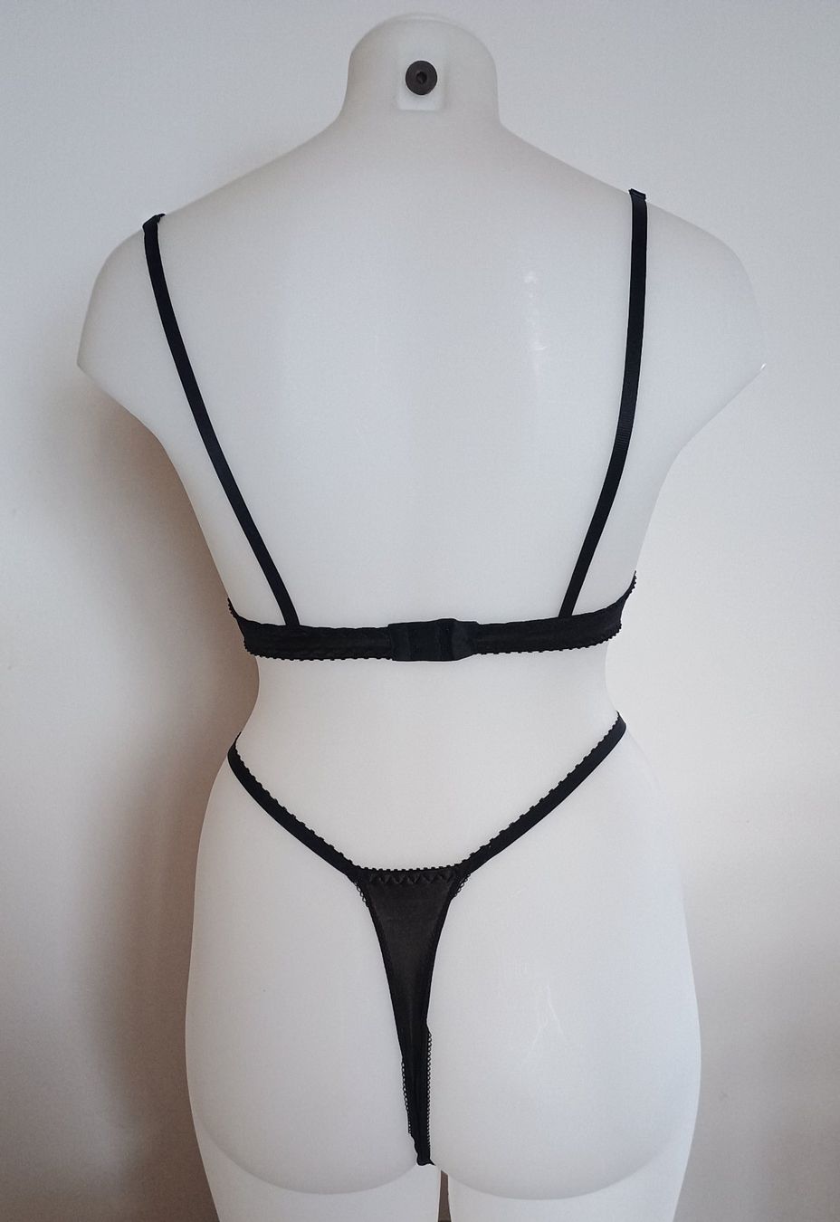 Sonstige Unterwäsche: Stringbody schwarz – Neu (gemäss Beschreibung) aus Rothrist von GIWALD 2