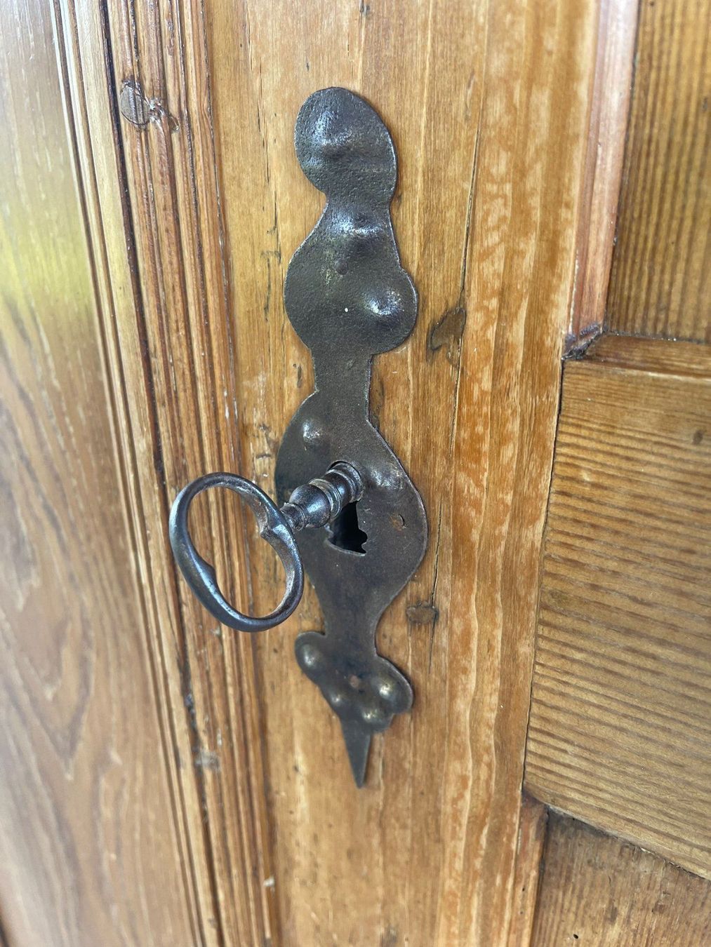 Armoires: Schrank – D'occasion à kaltbrunn par kralj02 4