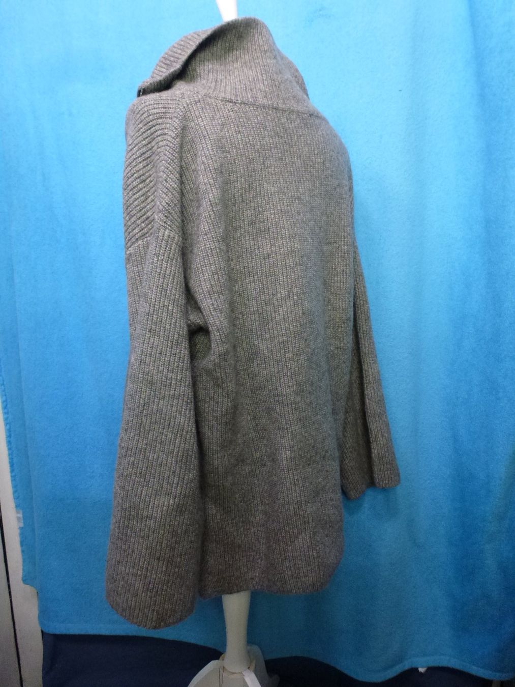 H&M Pullover & Sweatshirts: OVERSIZE LÄSSIGER GROBSTRICK PULLOVER IN GR GR 38 RV HALS – Neu (gemäss Beschreibung) aus Kreuzlingen von ang_7k8d 3