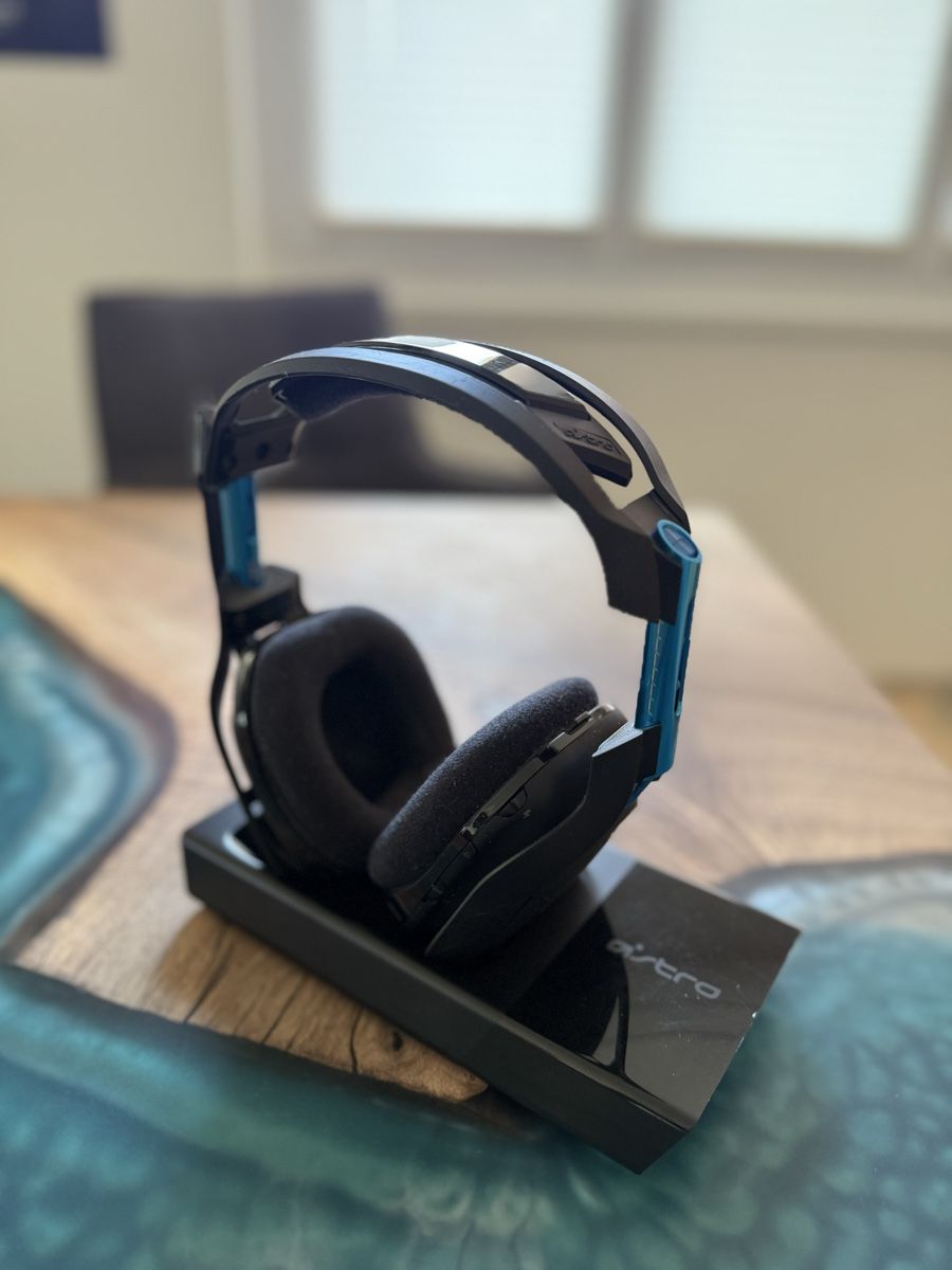Astro Gaming Cuffie: Logitech Astro A50 Gaming – Usato da Wölflinswil venduto da oSeven