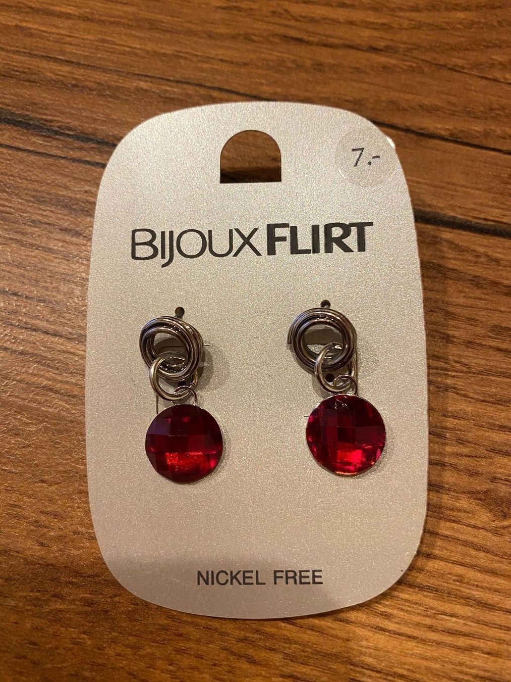 Orecchini pendenti & Orecchini a lobo: Boucle d’oreille – Nuovo e nell'imballaggio originale da Delémont venduto da Nathalie0507