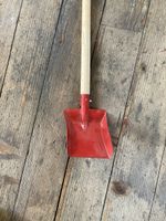 Kinderschaufel Spielplatz 70cm Rot