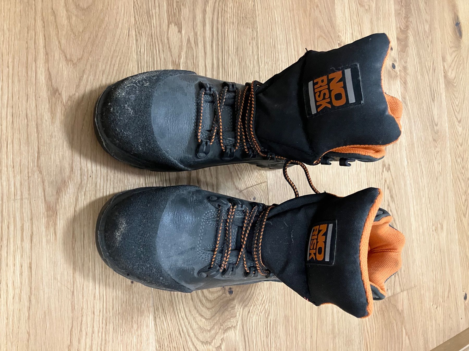 Scarpe da uomo: Arbeitsschuhe – Nuovo (secondo la descrizione) da Hinwil venduto da viv_2fml 2