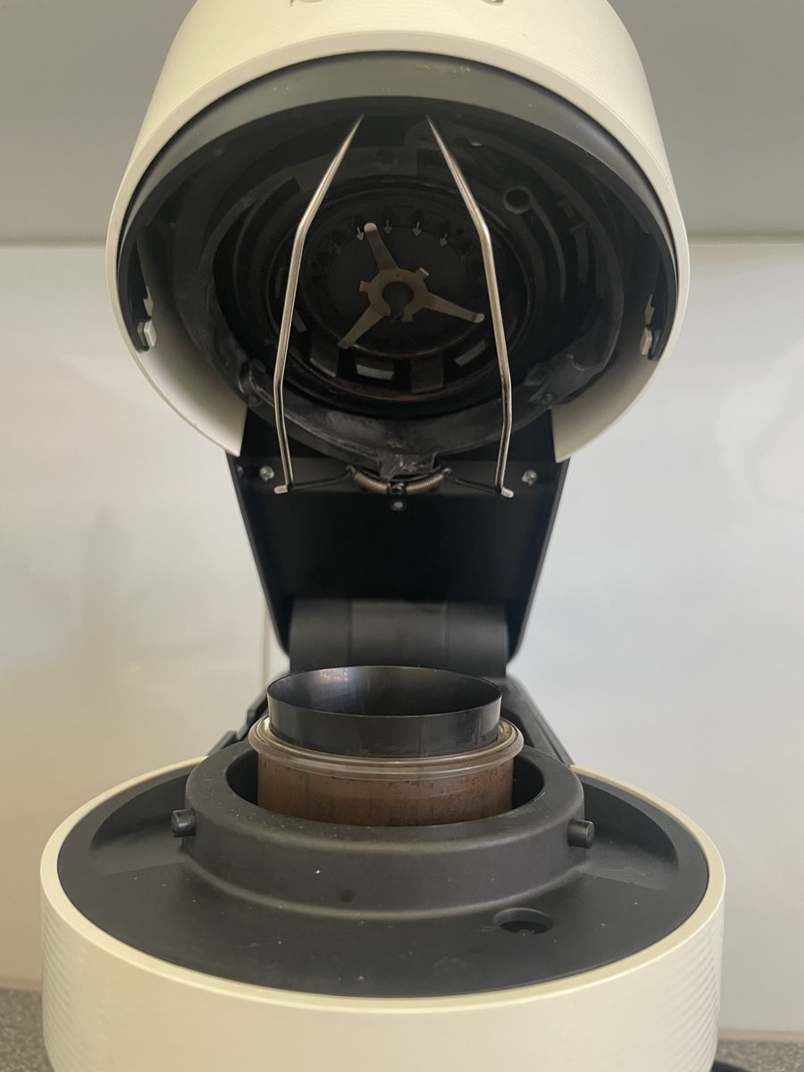 Nespresso Macchine per caffè & Macchine per espresso: Nespresso Kaffeemaschine Vertuo Next White – Usato da Pfungen venduto da lue_sqt9 4