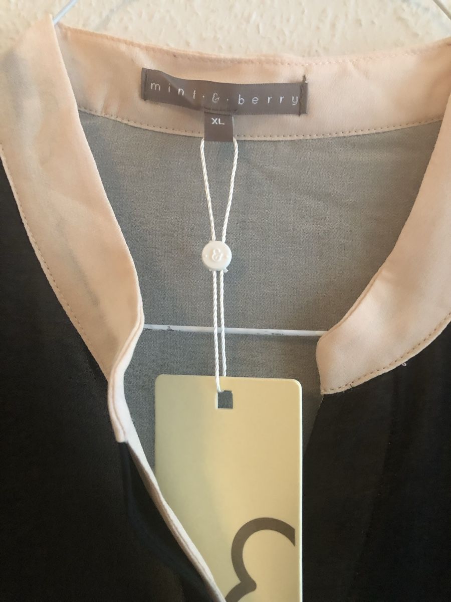 Camicette: Bluse XL, mit Etikett – Nuovo e nell'imballaggio originale da Zürich venduto da vadimi 1