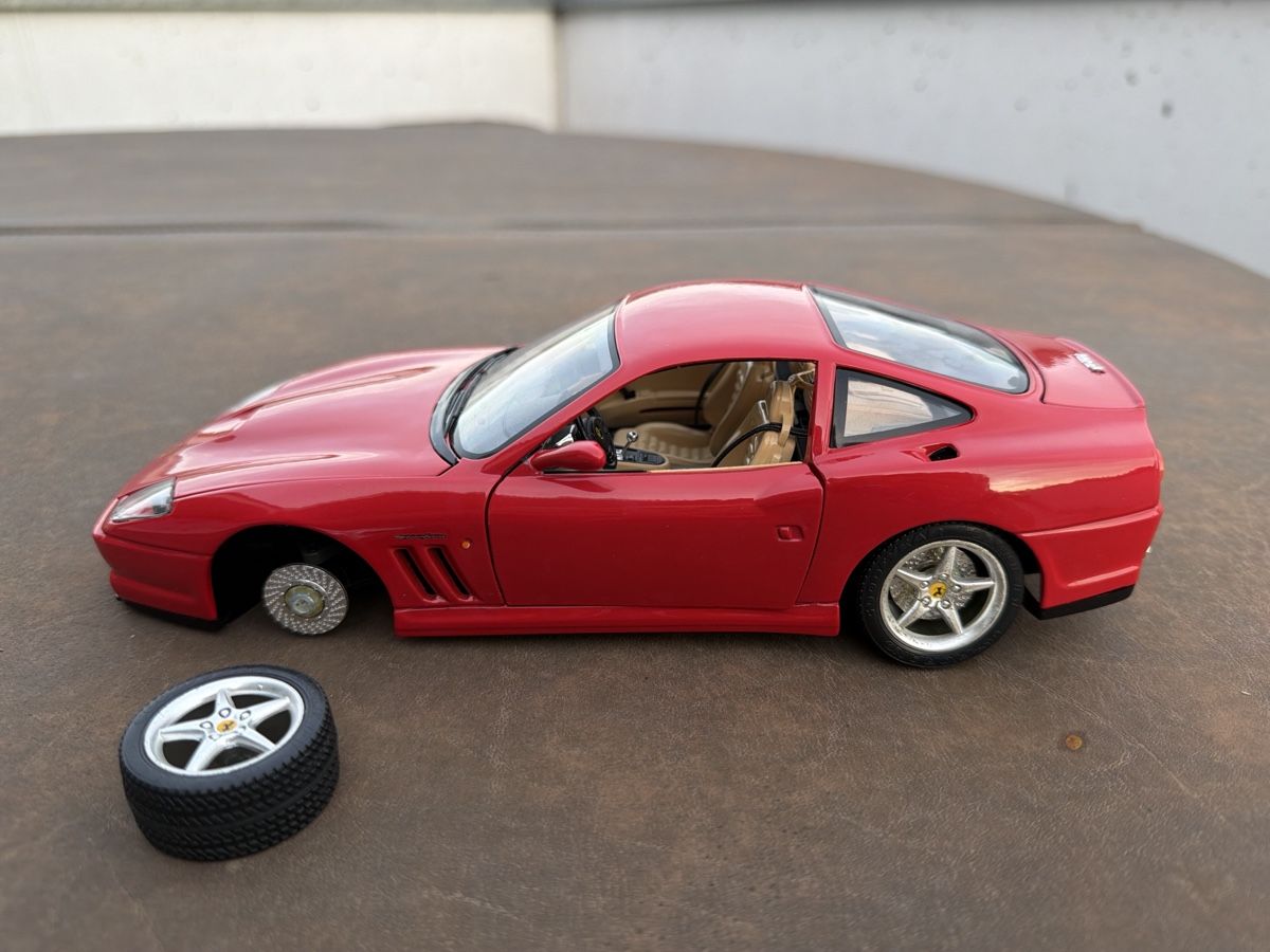 Bburago Modellini d'auto: Ferrari 550 Maranello - 1/18 - Bburago – Usato da Wolfwil venduto da Rolex1 1
